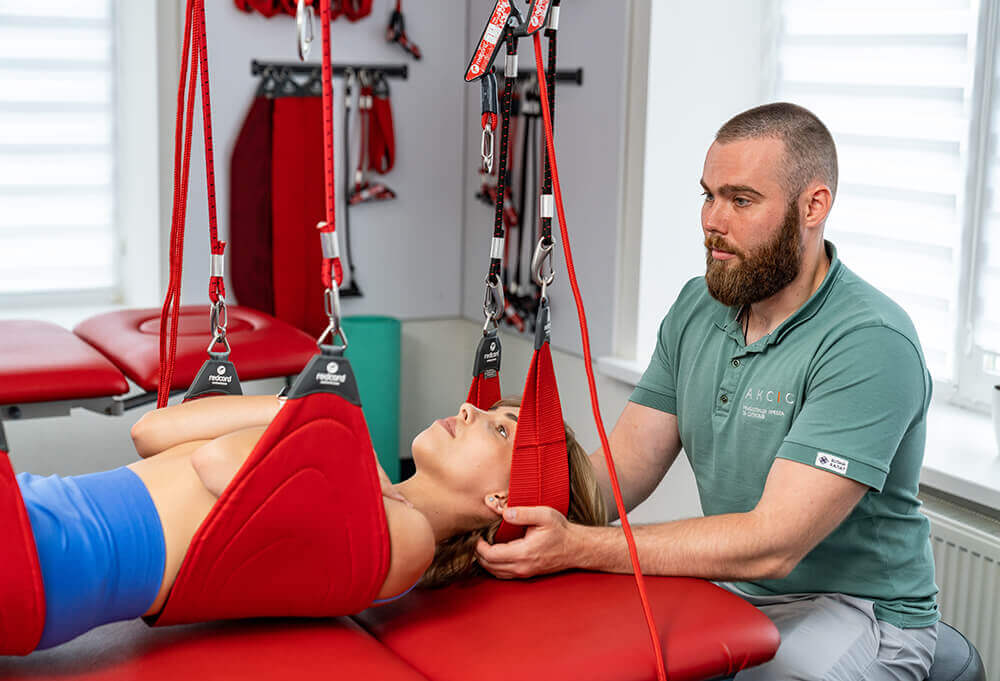 Центр реабілітації хребта та суглобів АКСІС