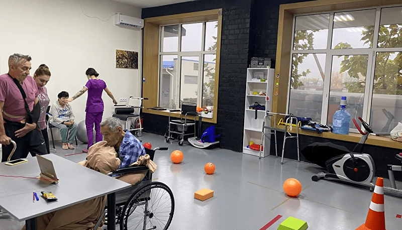 Центр фізичної реабілітації "Фенікс"