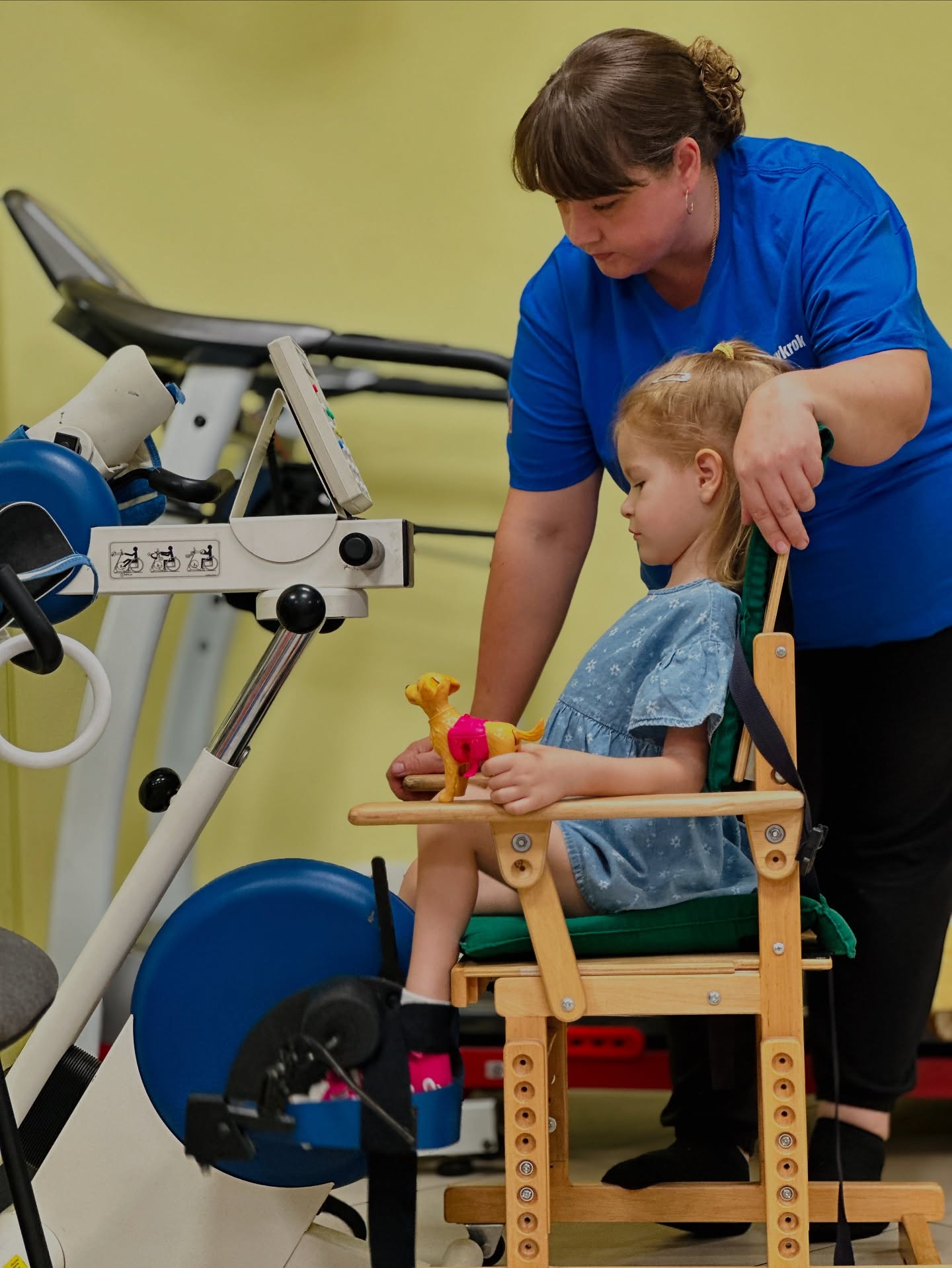 Центр фізичної реабілітації «Крок за Кроком»