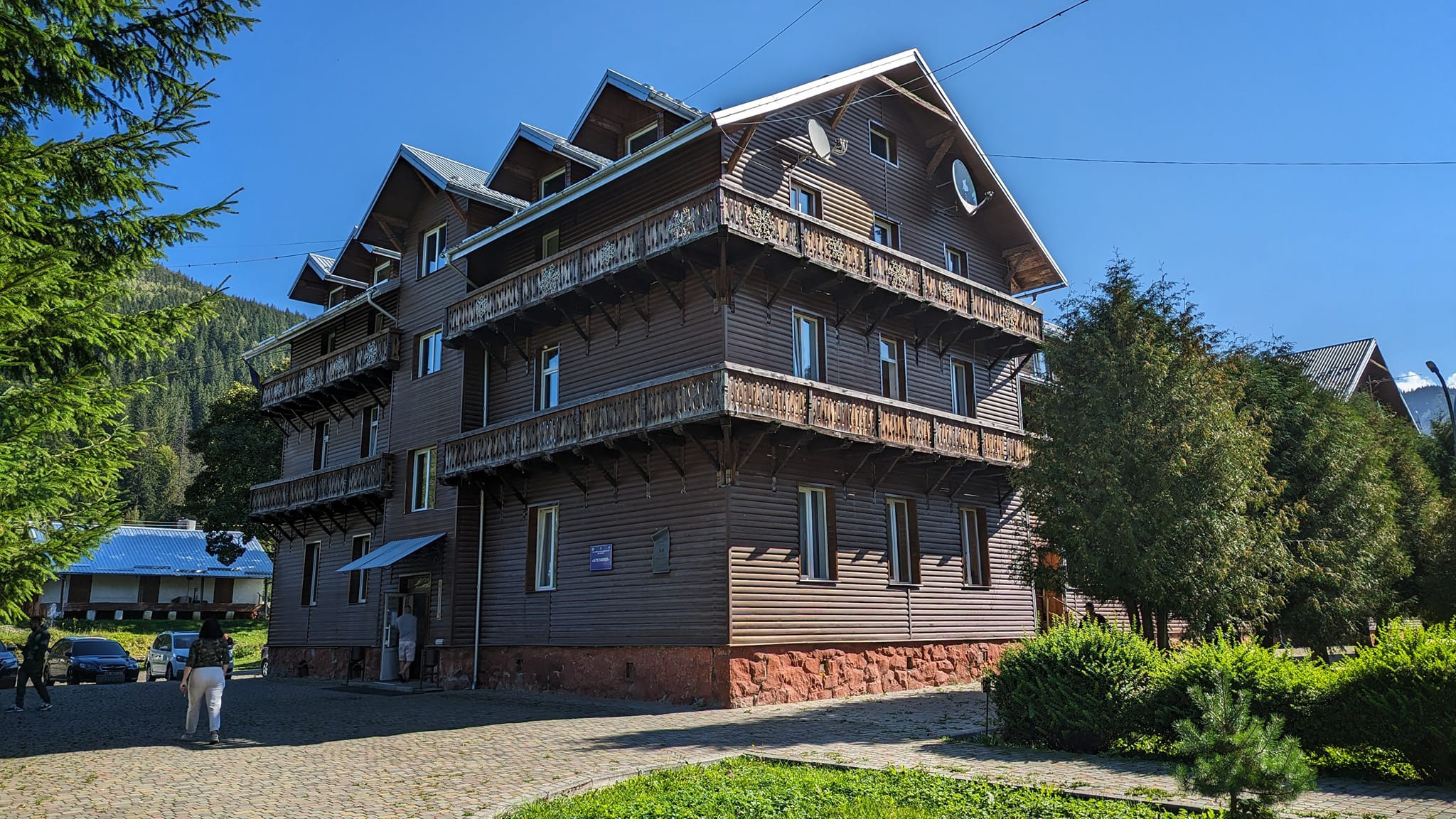 Медичний реабілітаційний центр МВС України «Кремінці»