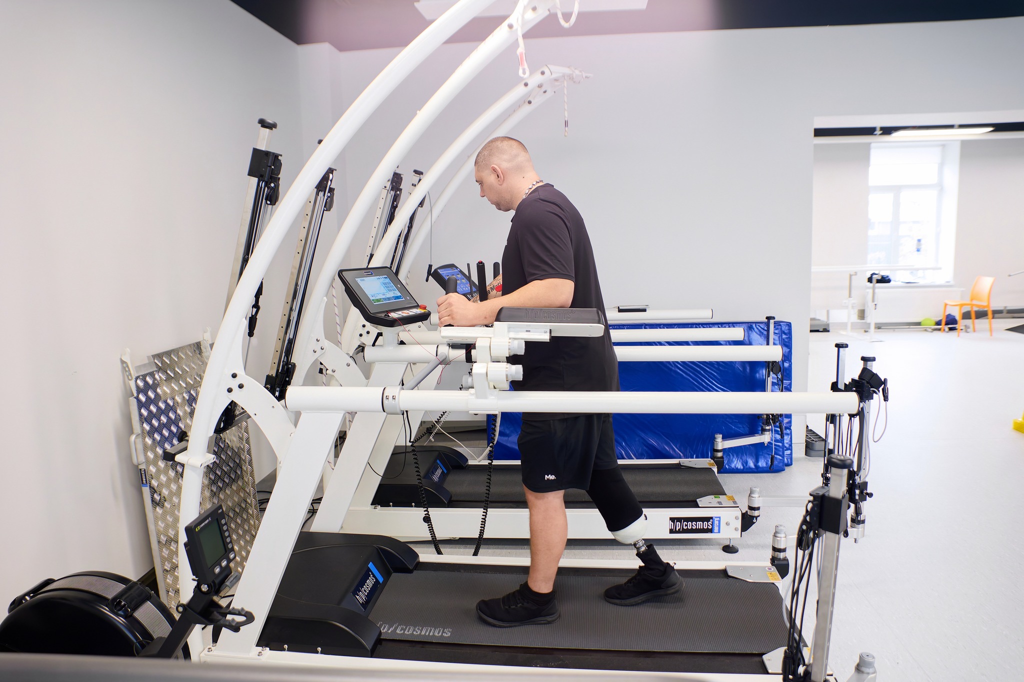 Медичний центр "Superhumans Center"