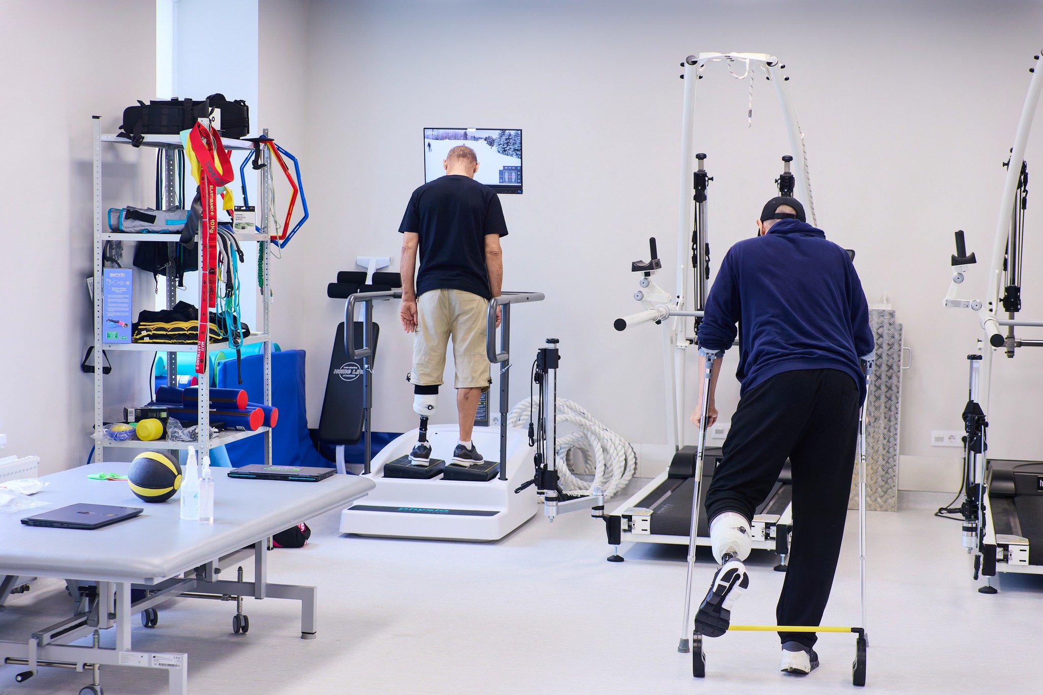 Медичний центр "Superhumans Center"